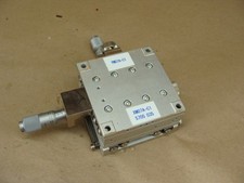 MANUAL X/Y STAGE MOTION PLATFORM X/YM07A-C1 W/MITUTOYO MICROMETER 148-802KZ2