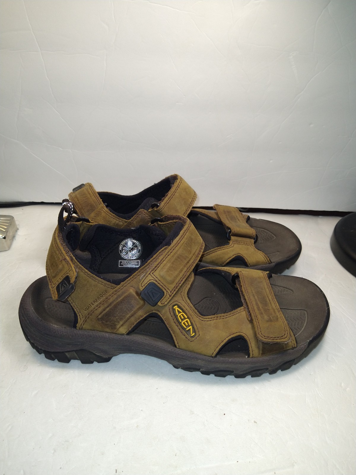 Sandali Keen Targhee III in pelle marrone da trekking outdoor da uomo taglia 8 5