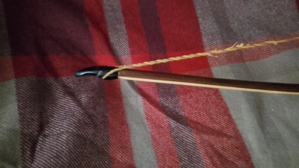 TRI LAMINATE JUNIOR/LADIES ENGLISH LONGBOW #20@24" HORN NOCKS