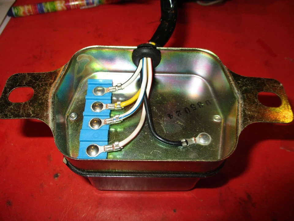 PARA DATSUN NISSAN 240Z-B110-B210-411-510-520 PICK-UP- 1964-74--REGULADOR DE VOLTAJE Foto 3 de 3