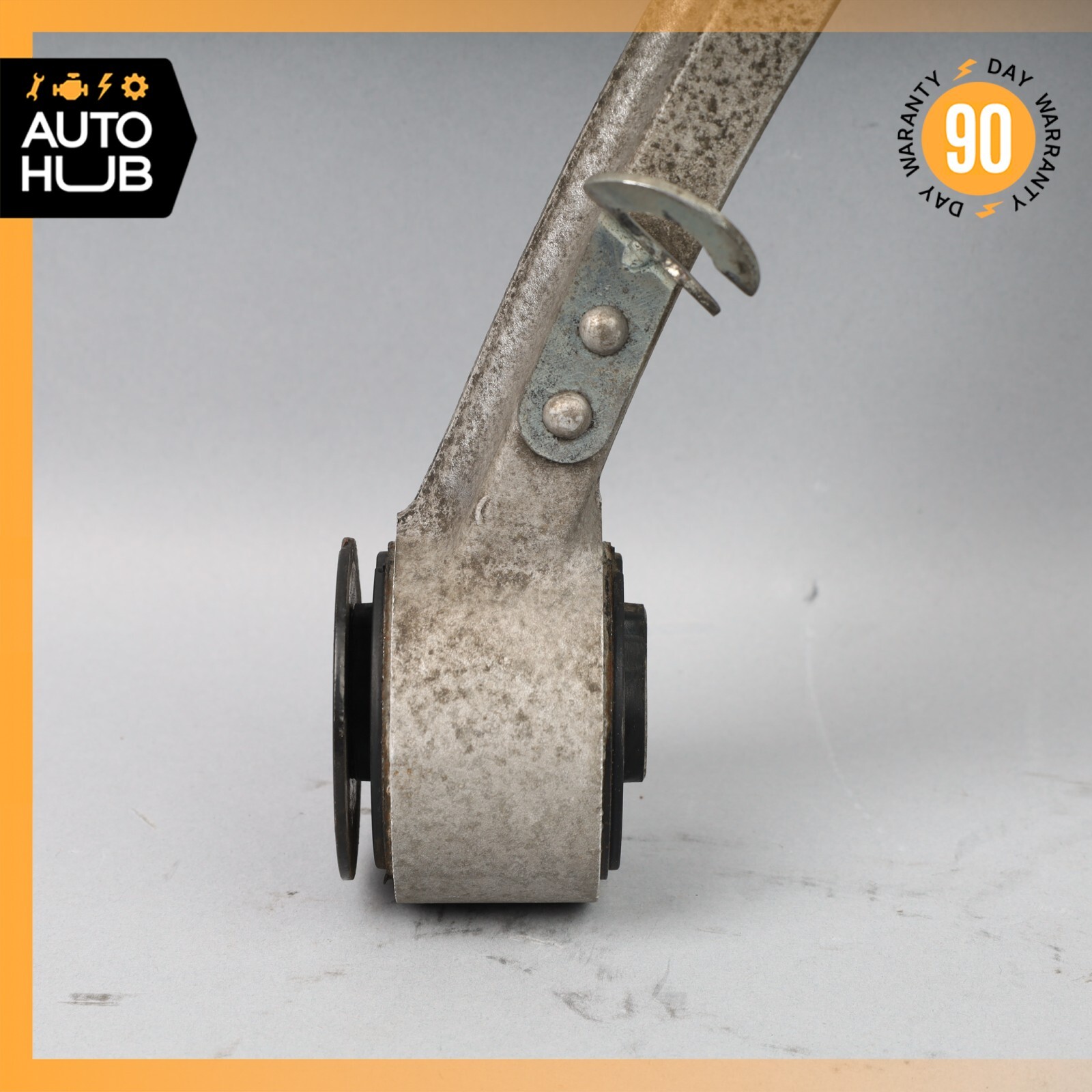 03-10 Maserati Quattroporte M139 GranTurismo Front Right Upper Control Arm OEM
