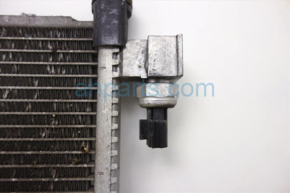 Nissan Cube 2009-2014 aire acondicionado aire acondicionado condensador 92100-1Fa0a Foto 2 de 4