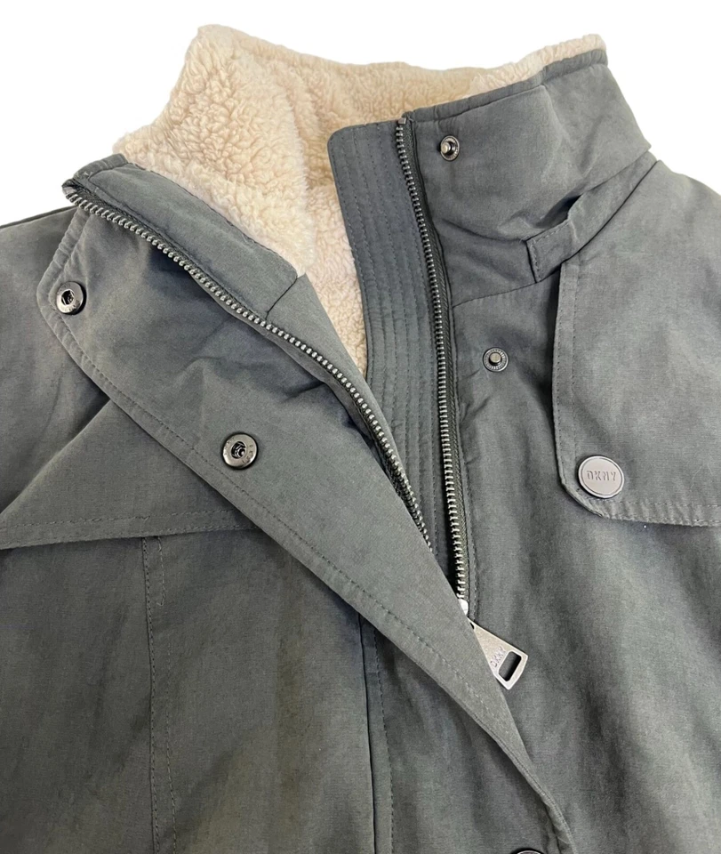 Abrigo Chaqueta Parka DKNY Acrílico con Cinturón Para Mujer Talla L Verde Oliva Imitación Piel Forrada Foto 3 de 4