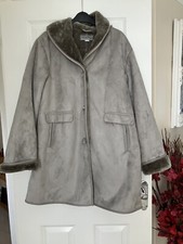 Gabriella Vicenza Grey Suedette Coat With Faux Fur Collar. Size 16 - 18