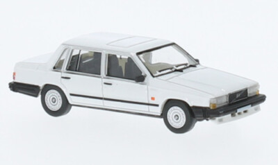 Abverkauf Brekina PCX870662 H0 1:87 Volvo 740 Limousine weiß 1984 Neu OVP