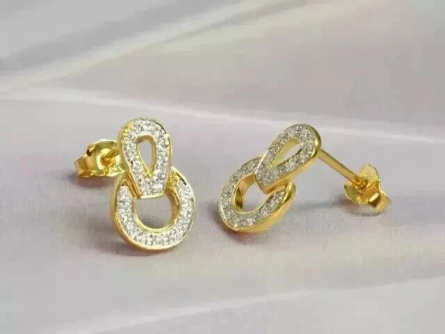 Aretes redondos de diamantes simulados de 1 quilate para mujer enchapados en oro amarillo de 14 k Foto 3 de 4