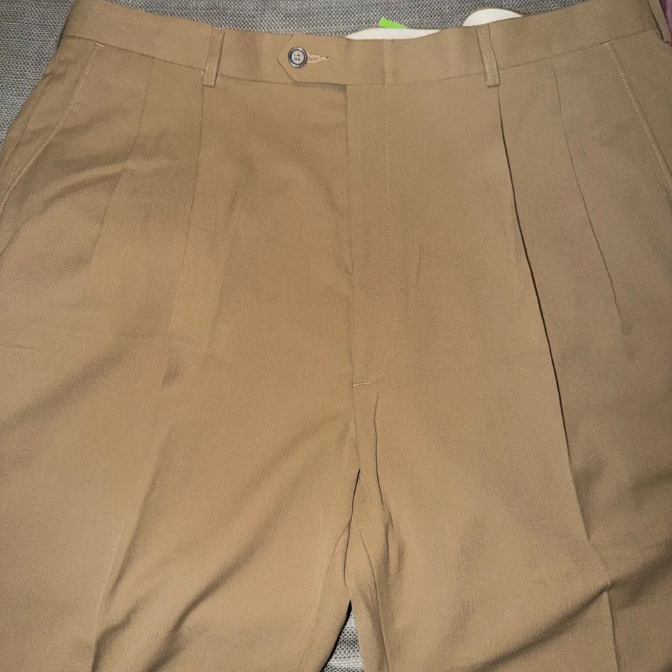 Haggar Microluxe Black Label Pleated Khaki Dress Pants Mens 40x34 Wrinkle Free - Image 2 of 4