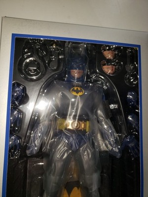 ホットトイズ MMS834 ザ・フラッシュ バットマン ブルー＆グレースーツ ホットトイズ 1/6 『ザ・フラッシュ』 バットマン （ブルー ＆ グレー