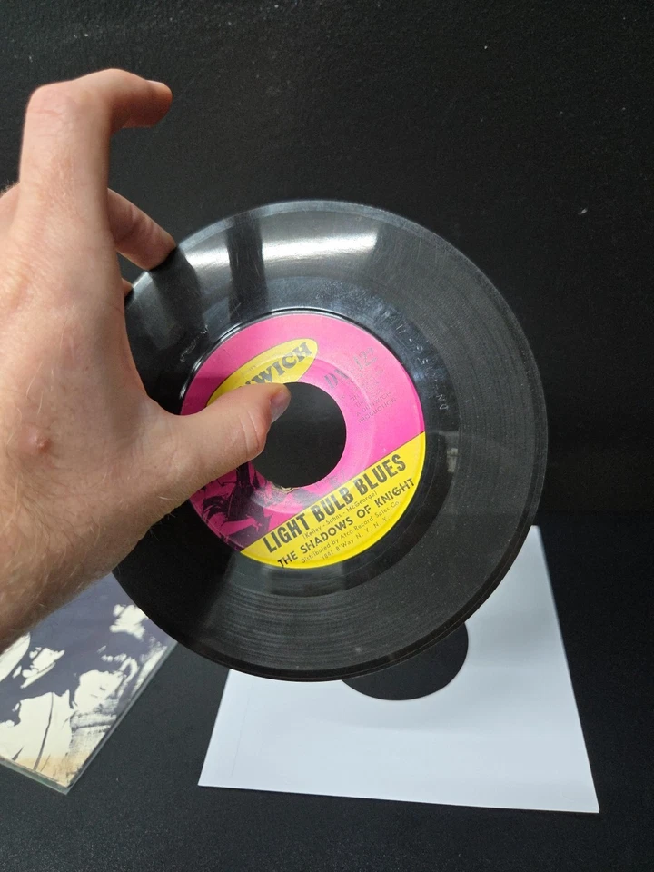 Виниловая лампочка The Shadows Of Knight Light Bulb Blues 45 об/мин 1966 1-й выпуск с чехлом очень хорошее состояние - Изображение 4 из 4