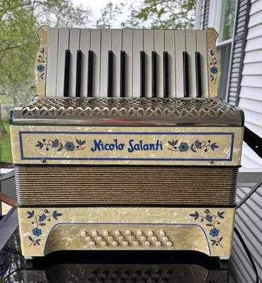 Vintage NICOLO SALANTI Accordion. PLEASE READ DESCRIPTION