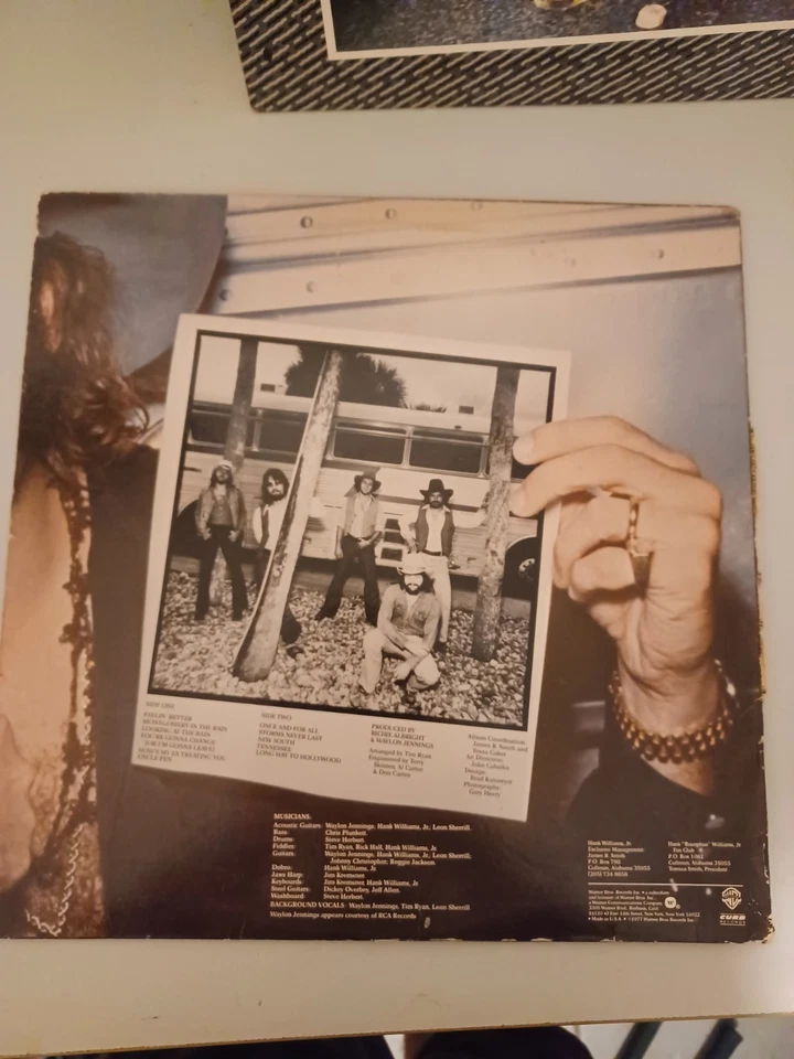 Hank Williams Jr. THE NEW SOUTH 1977 Original LP Vinyl Classic Country Rock - Image 2 of 4