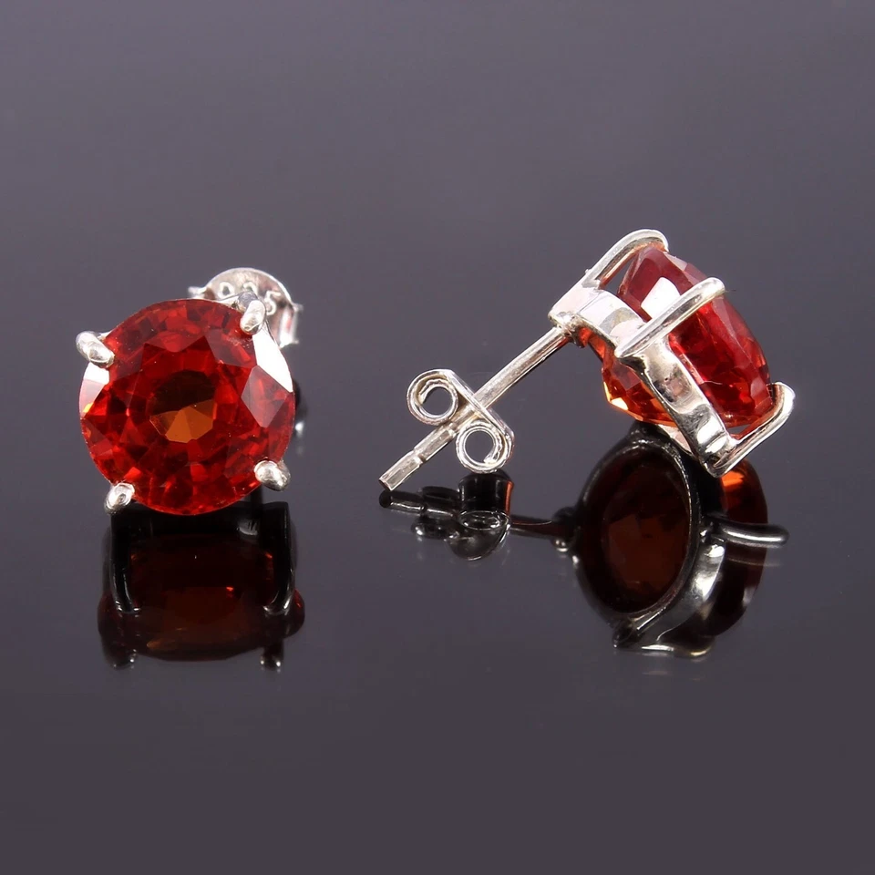 Brincos redondos de ouro branco 14k com safira laranja para o Natal - Imagem 4 de 4