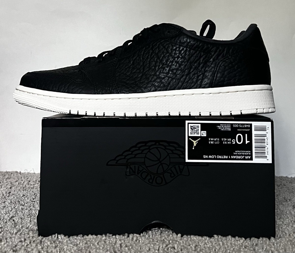 Size 10.5M- Air Jordan 1 Retro Low Swooshless Black 2025 848775