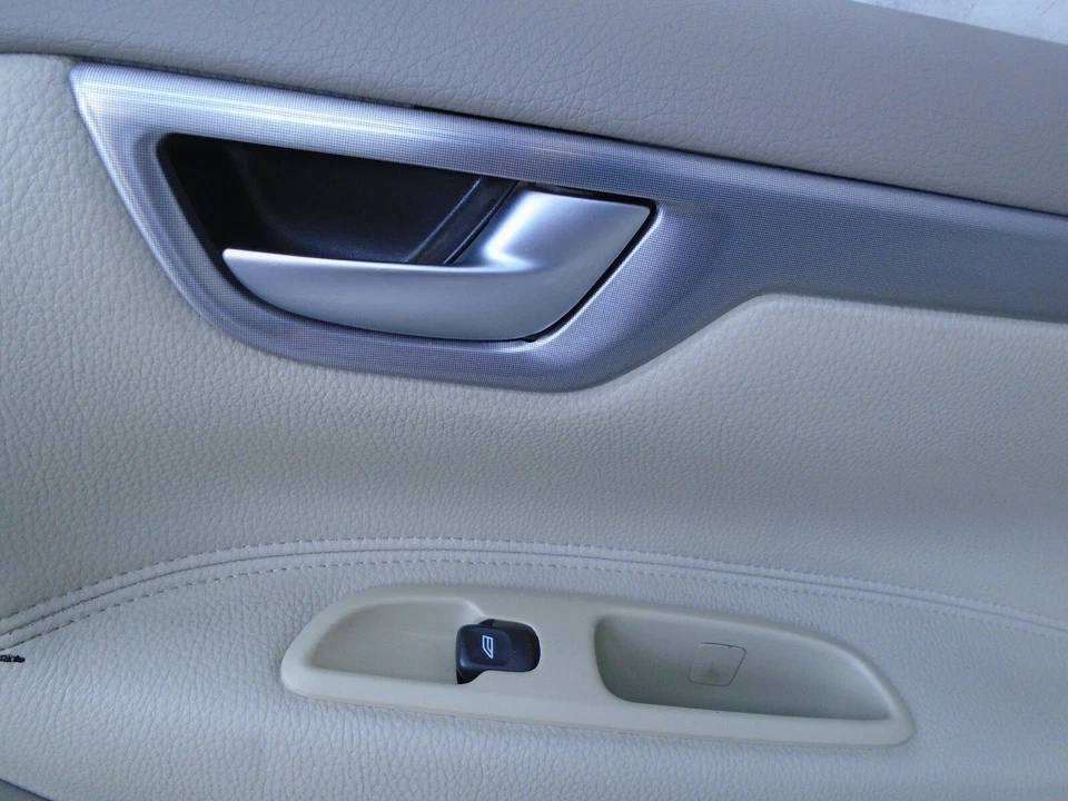 DK90501 05-09 VOLVO S60 PANEL PUERTA INTERIOR LADO DERECHO TRASERO CON INTERRUPTOR VENTANA OEM Foto 3 de 4