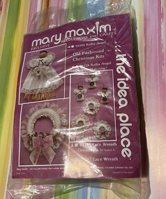 NOS Mary Maxim Raffia Angel Christmas ornaments kit 91728 makes 8