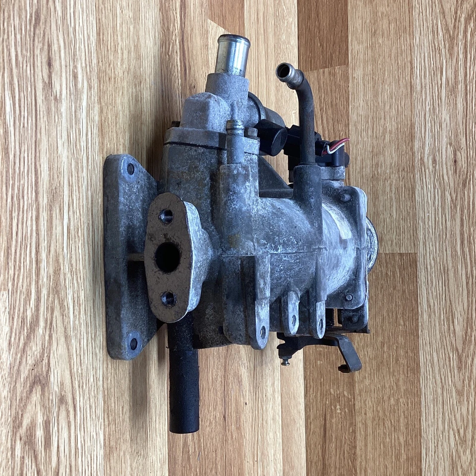 Mercury Grand Marquis 1998 4,6 L carrocería del acelerador y configuración de codo OEM usado envío rápido Foto 2 de 4