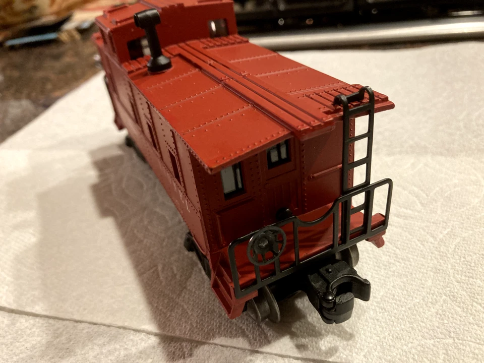 Vintage 1947s Post War Lionel 6257 Restore Illuminated Caboose O Gauge Original - Image 2 of 4