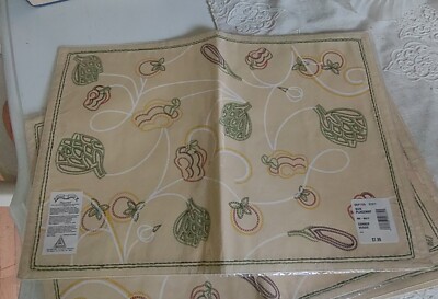 Vegetable placemats Kitchen Table embroided  12x17'' Crochet Set 4