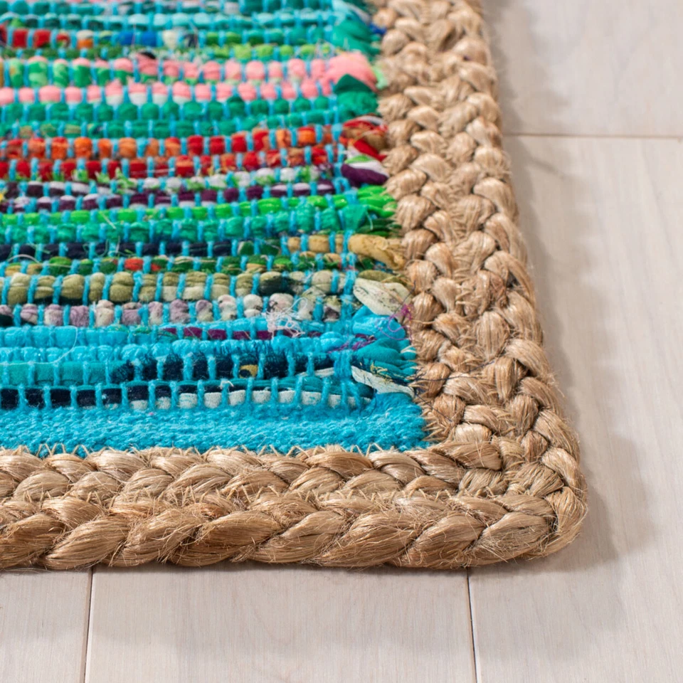 SAFAVIEH Montauk MTK960Y Handwoven Green / Natural Rug - Image 4 of 4