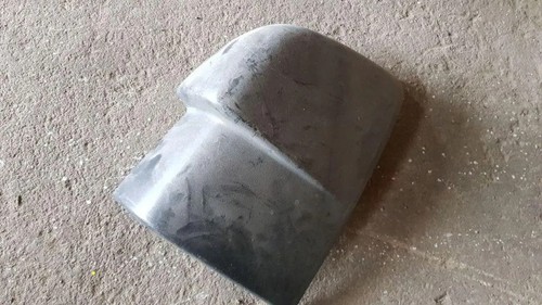 VW LT 28-46 II Furgon 2DA, 2DD, 2DH Kotflügelzierleiste hinten links 33845901