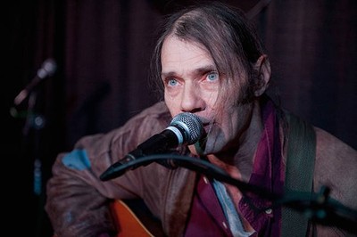 North Carolina singer songwriter Malcolm Holcombe performs at the2- Old Photo 1