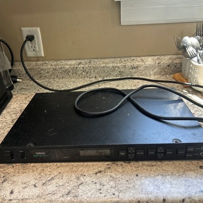 Yamaha SPX1000 Multi-Effect digital processor