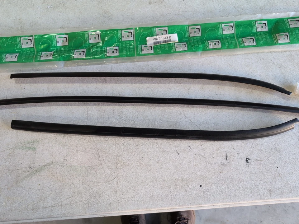 Precision Wkt 1043b Kit Moldeo Parabrisas Negro para Dodge Dynasty 1988-93 Foto 3 de 4