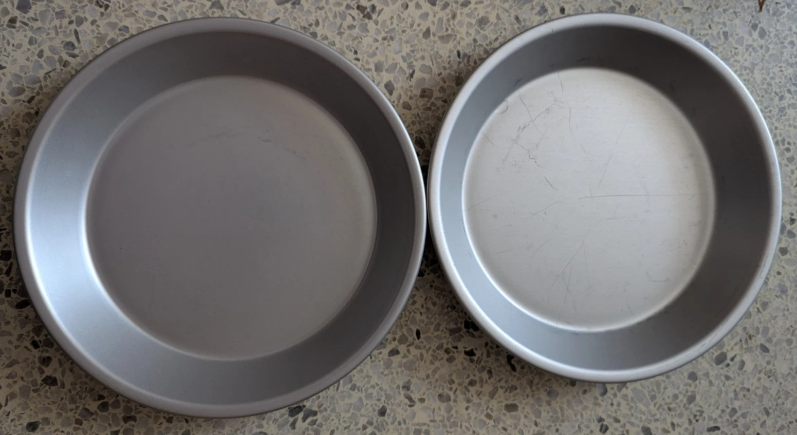 2 Vintage 1950's Wear-Ever Rolled Aluminum Edge Pie Pans/Plates 10" X 1.25"