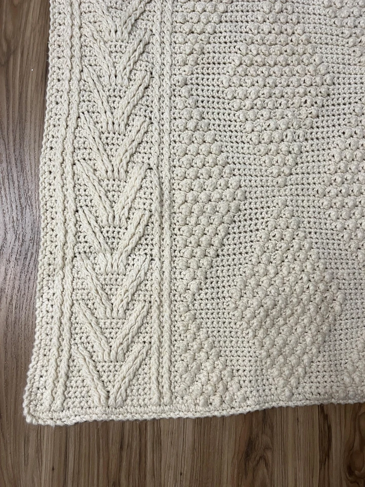 Coleção de artesanato cobertor grande lã acrílico cabo malha 67x48 feito à mão - Imagem 2 de 4