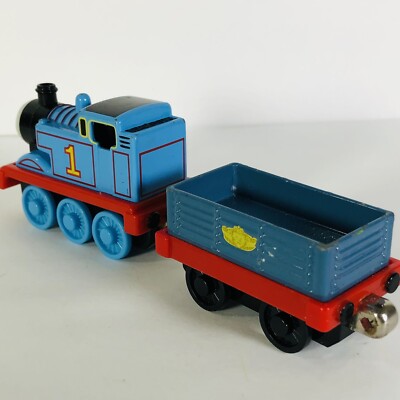 Thomas the Train Lion Cargo Car Tank Engine Sodor Zoo Tender Diecast Lot of 2