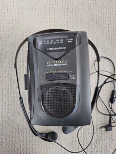 Vintage Optimus AM/FM Cassette Walkman Stereo Mate SCP-83 For Parts Sony MDR-W24