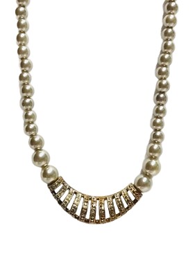 Vintage Avon SAQ Classic Faux Pearl Beaded Necklace Silver & Gold Tones Pendant