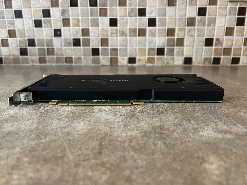 PNY NVIDIA QUADRO 4000 2GB VIDEO CARD 2X DISPLAYPORT 0731Y3 B1-4(30) - Image 4 of 4