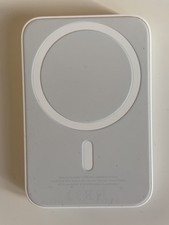 Apple MagSafe A2384 Portable Battery Pack - Hardly Used
