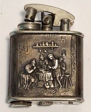 Vtg 900 Silver Lift Arm Table Pocket Lighter Pub Scene Vtg 900 Silver Lift Arm Table Pocket Lighter Pub Scene