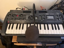 Korg MS-1 Micro Sampler Polyphonic Sampling Keyboard with Looper and Adapter