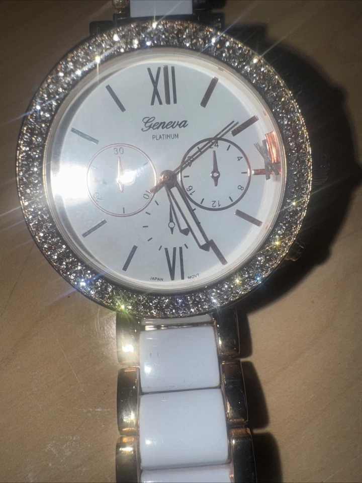Reloj Geneva Platino Oro Rosa Funcionando Foto 2 de 4