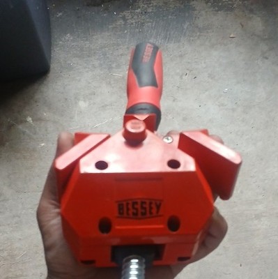 BESSEY WS-3 3 in Angle Clamp Metal/Plastic Red/Black/Silver 1 pc