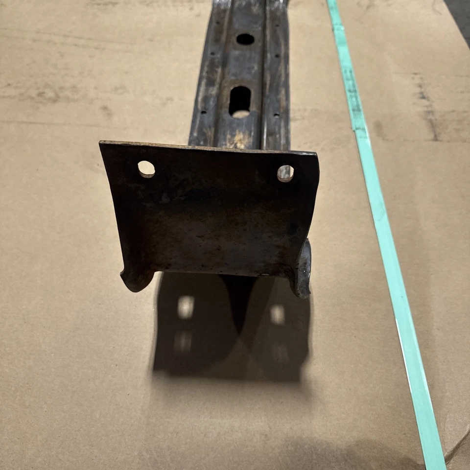 Chevy GMC Squarebody K10 K20 K30 Transfer Case Crossmember - Image 3 of 4