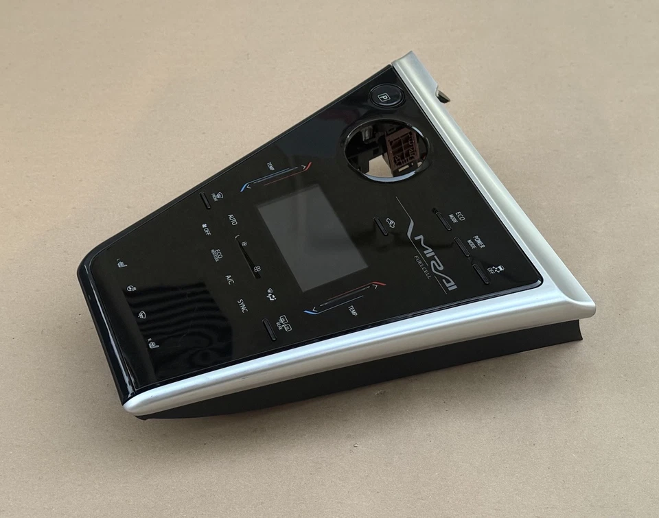 2016 - 2020 TOYOTA MIRAI Dash AC/HEATER Climate Control Unit 84010-62031 OEM - Image 4 of 4