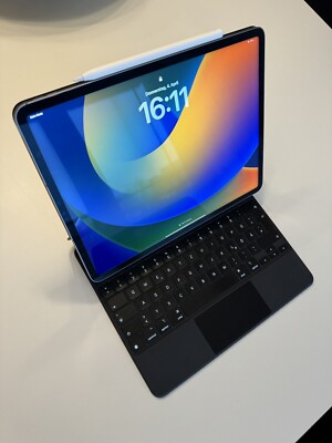 Apple iPad Pro 6. Gen 1TB, Wi-Fi + 5G (Ohne Simlock), 12,9 Zoll - Space Grau