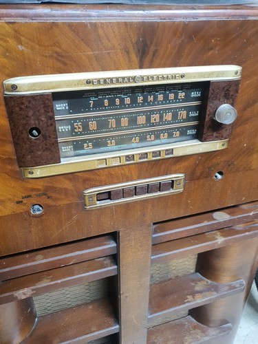 1940-1941 Antique General Electric J805 Wooden Radio - Untested - Picture 3 of 5