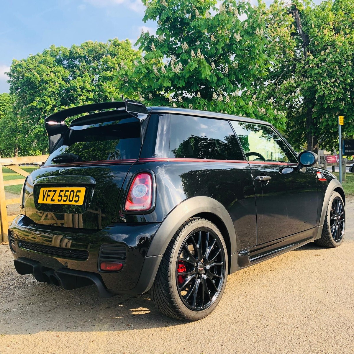 Mini R56 De-Chrome Premium Beltline Kit Belt line Cooper S JCW Red & Black  TWIN