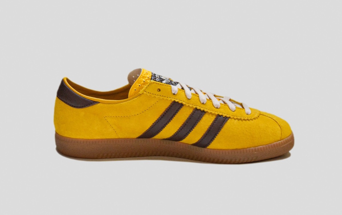 ADIDAS WIEN YELLOW/BROWN/GUM SIZES 8 9 9.5 10 CITY SERIES 2024
