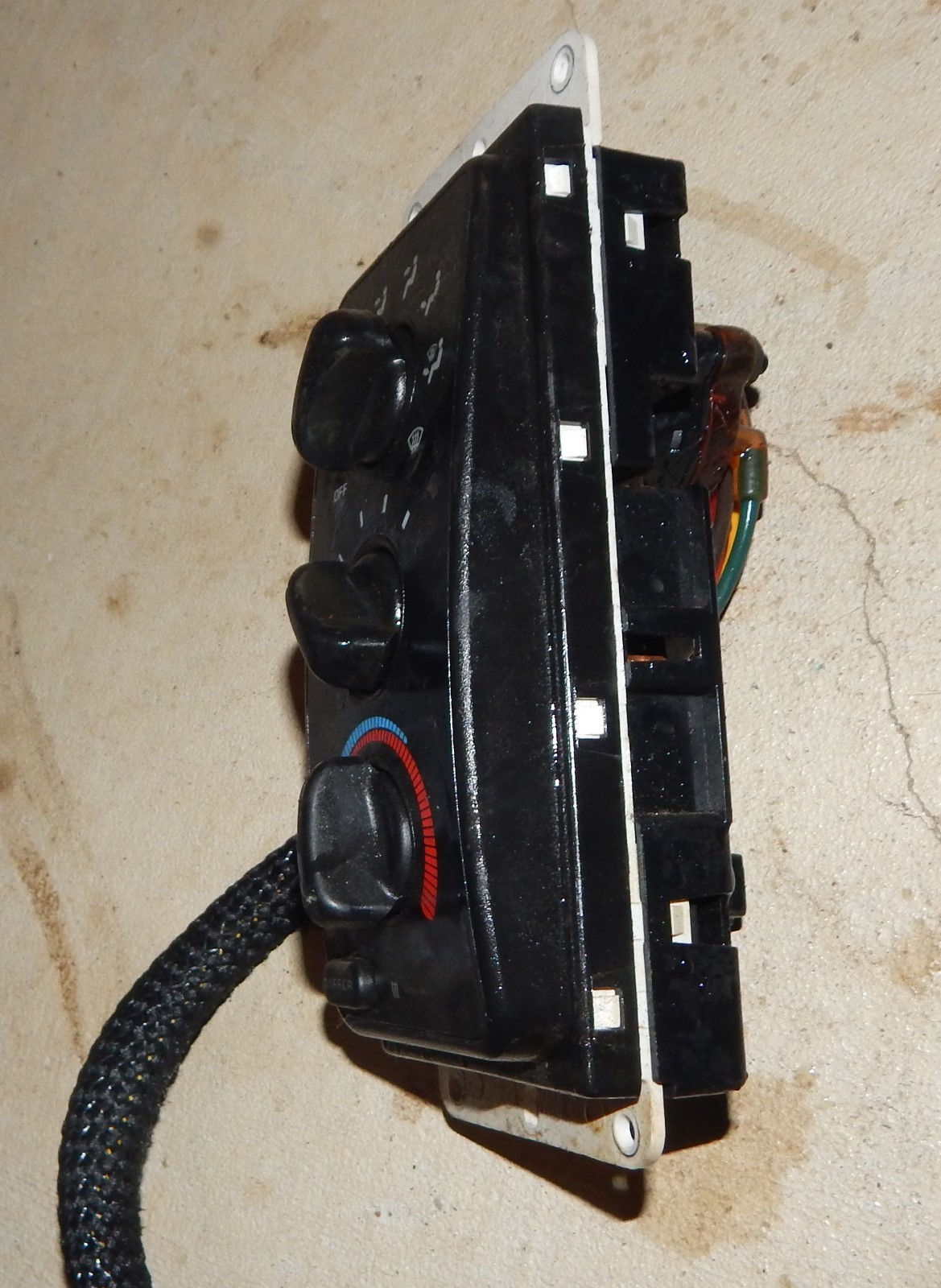 Picture 2 of 4