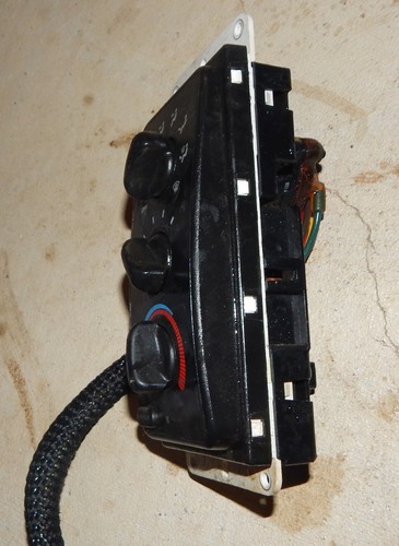 2006 GM AC Heater Control Panel Chevy Silverado Tahoe USED knob - Picture 2 of 4