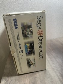 Sega Dreamcast with box (READ DESCRIPTION)