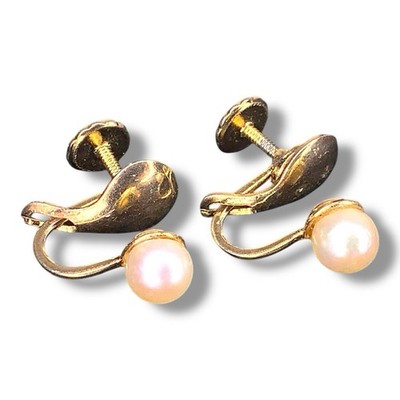 Vintage Gold Pearl Costume Jewelry Event Wedding Retro Classic Screw Back Style