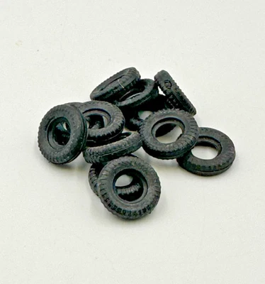 Lot de 12 pneus 14/7 (737S) pour Dinky Toys - Photo 1/3