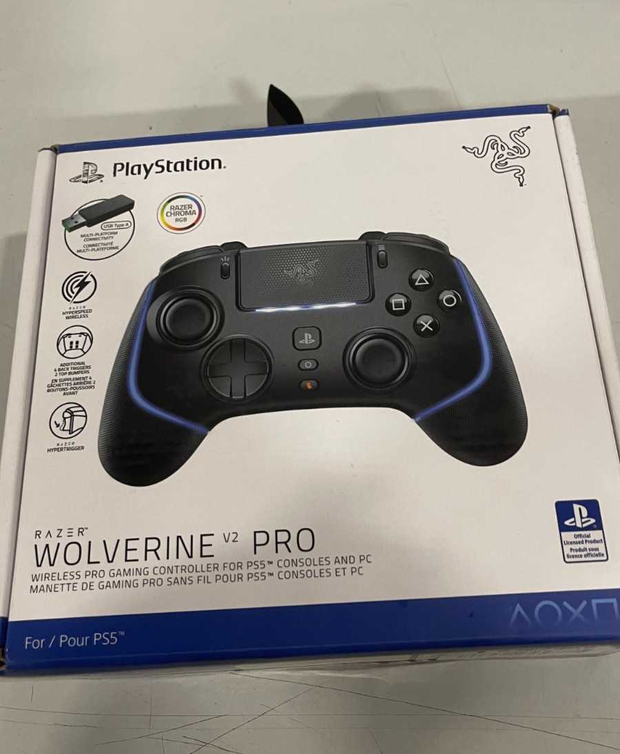 Razer Wolverine V2 Pro